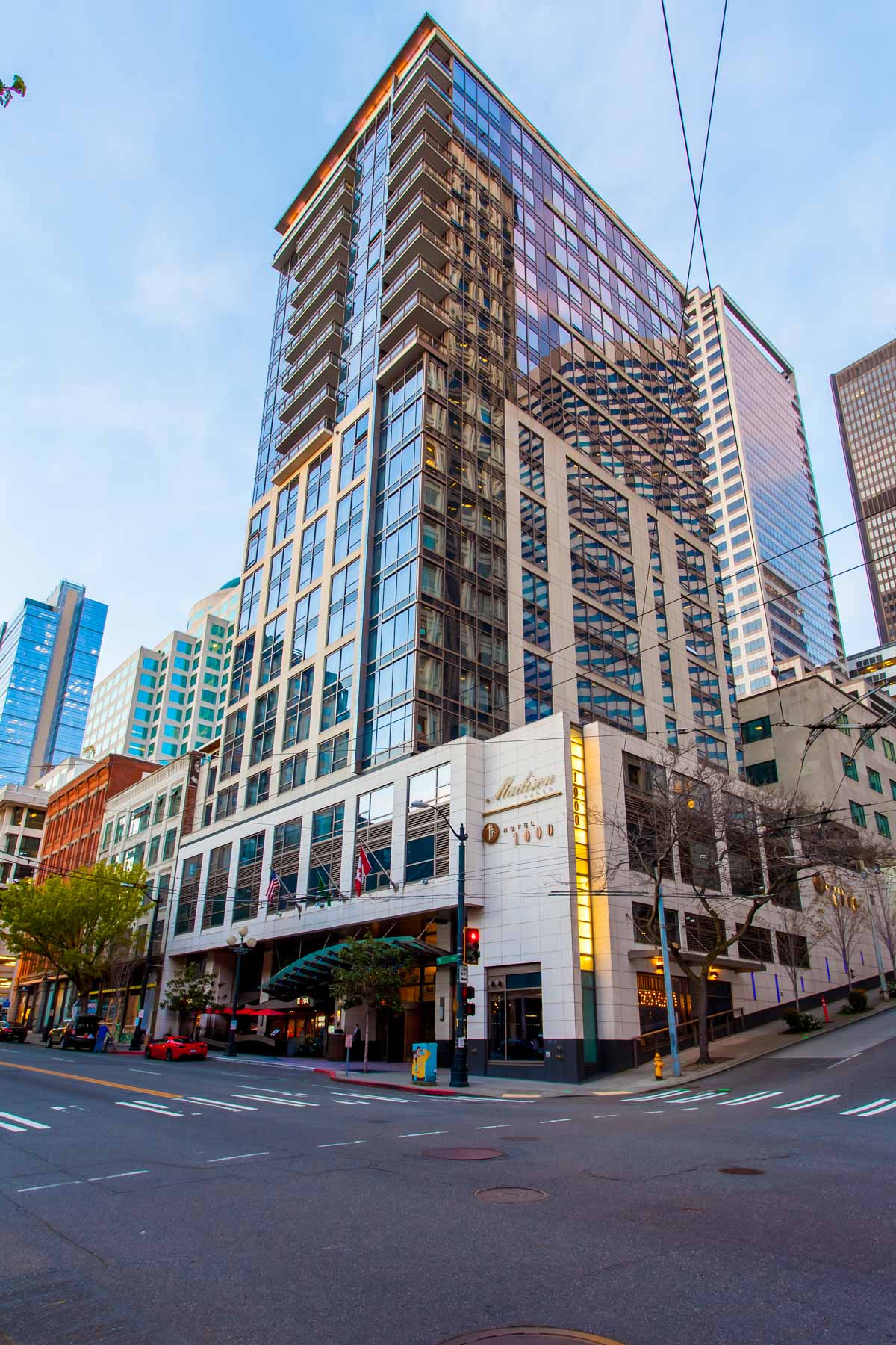 Madison Tower Hotel 1000 Condominium Downtown Seattle